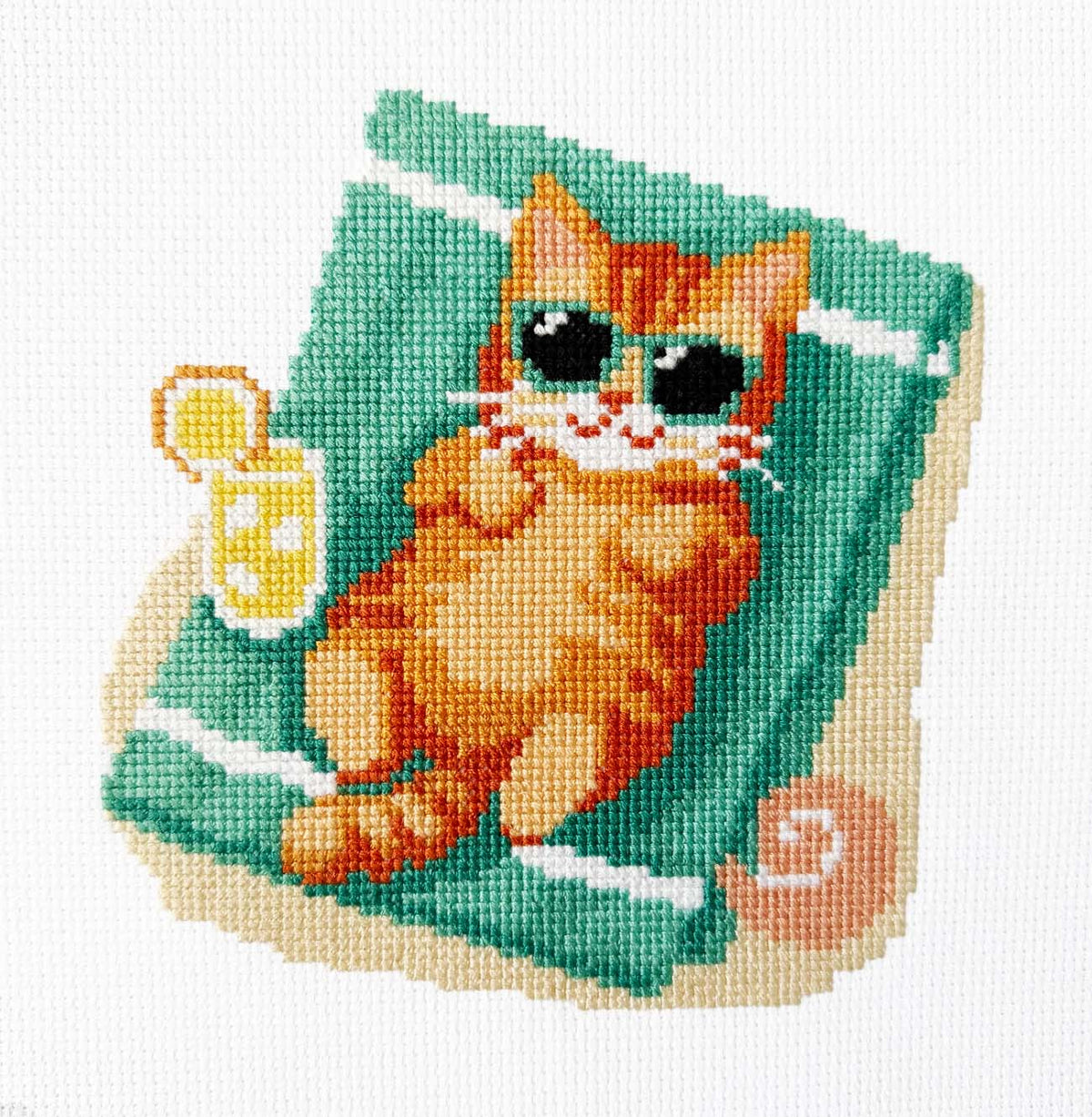 Beach Ginger Cross Stitch Kit - Main Design Pattern